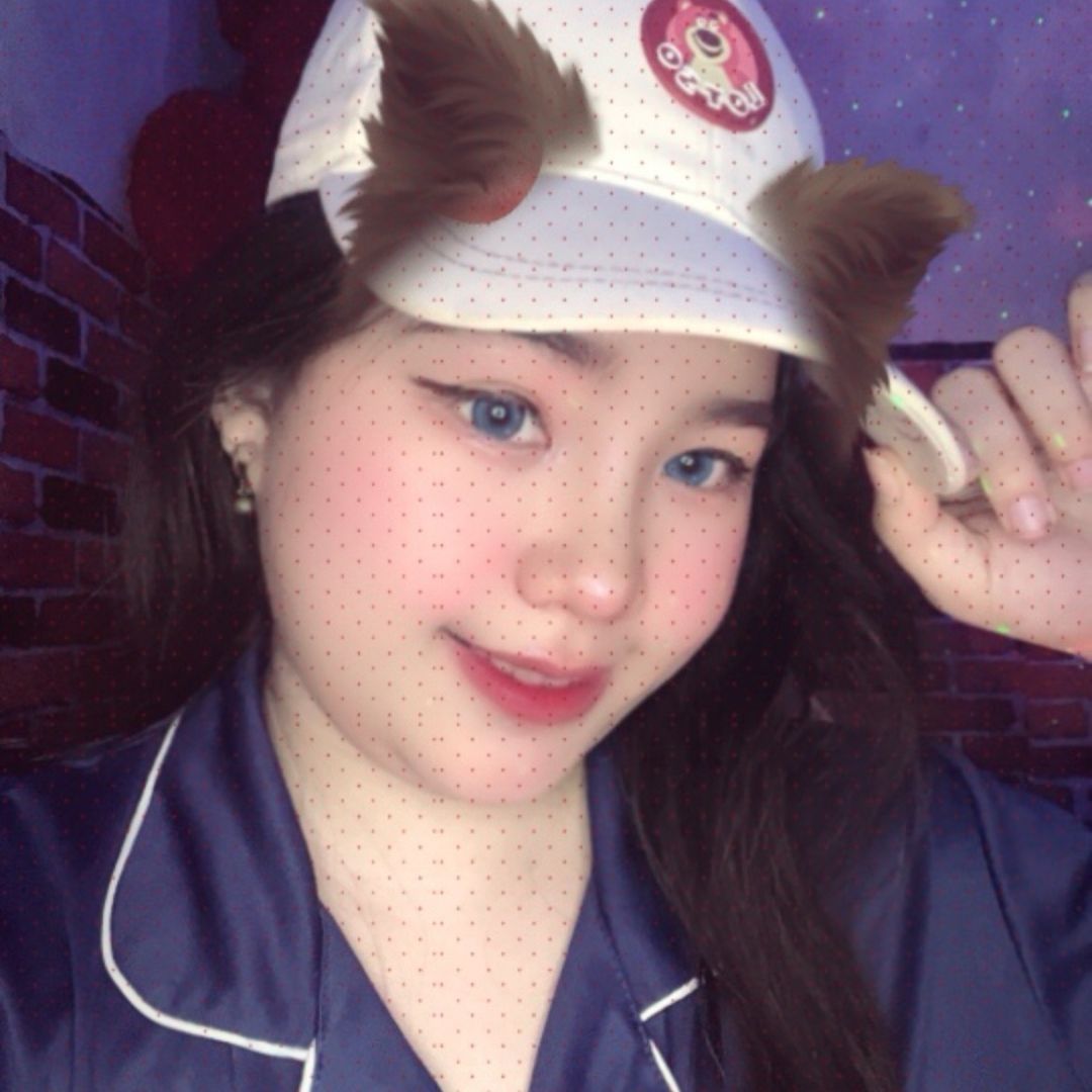 TOP 9 HOST JUST ME AGENCY MEI 2026